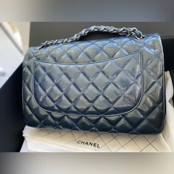 Classic Chanel Double Flap - Picture 6 of 8